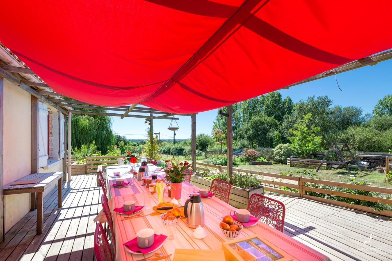 La Chevrerie Bed & Breakfast Vaire ภายนอก รูปภาพ