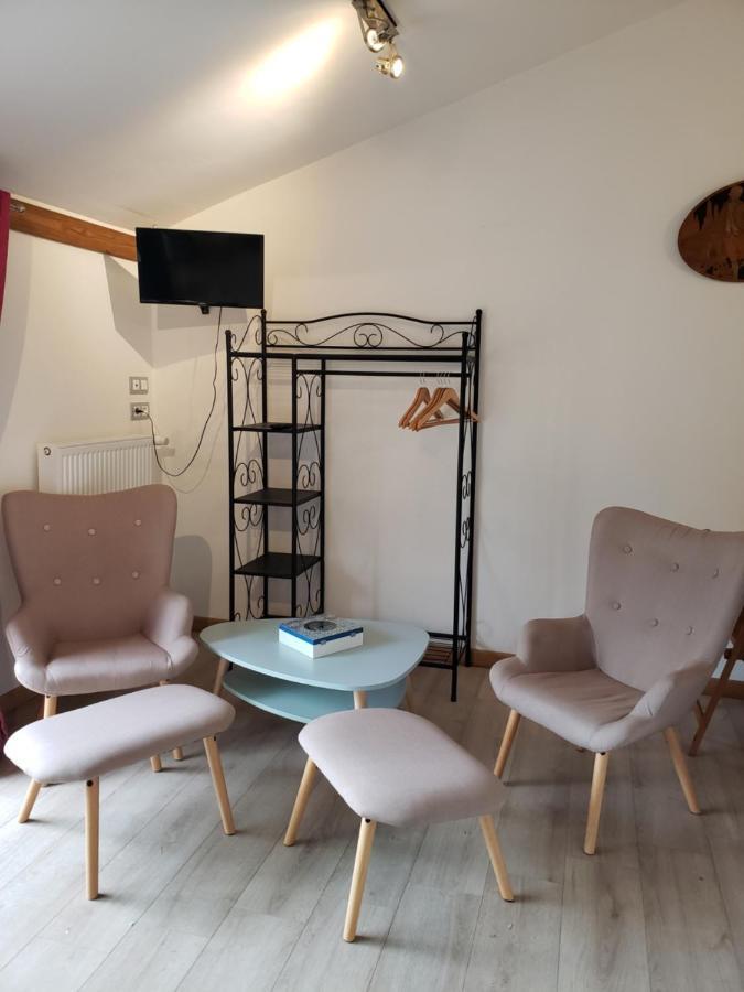 La Chevrerie Bed & Breakfast Vaire ภายนอก รูปภาพ